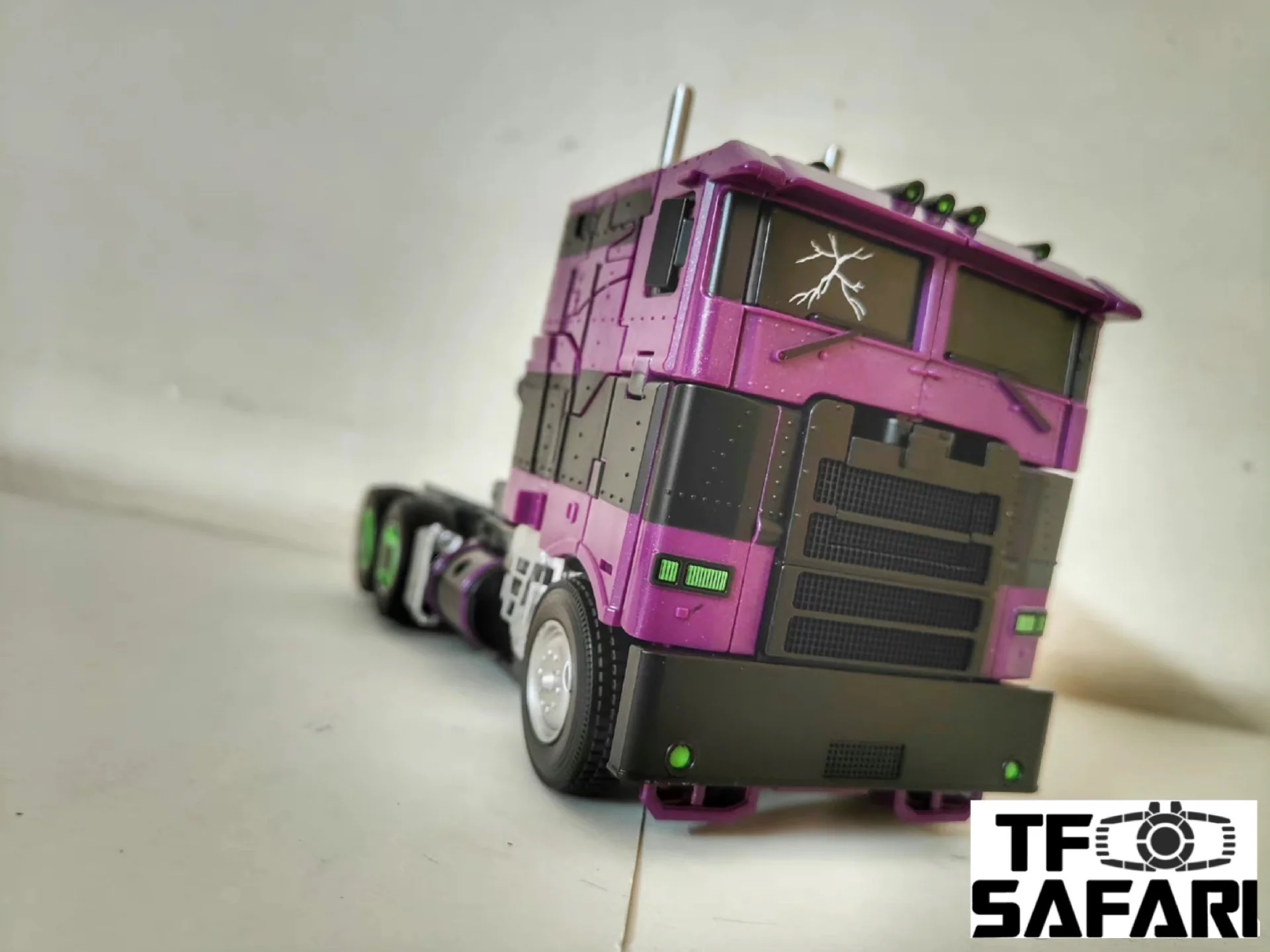 Thumbnail 8