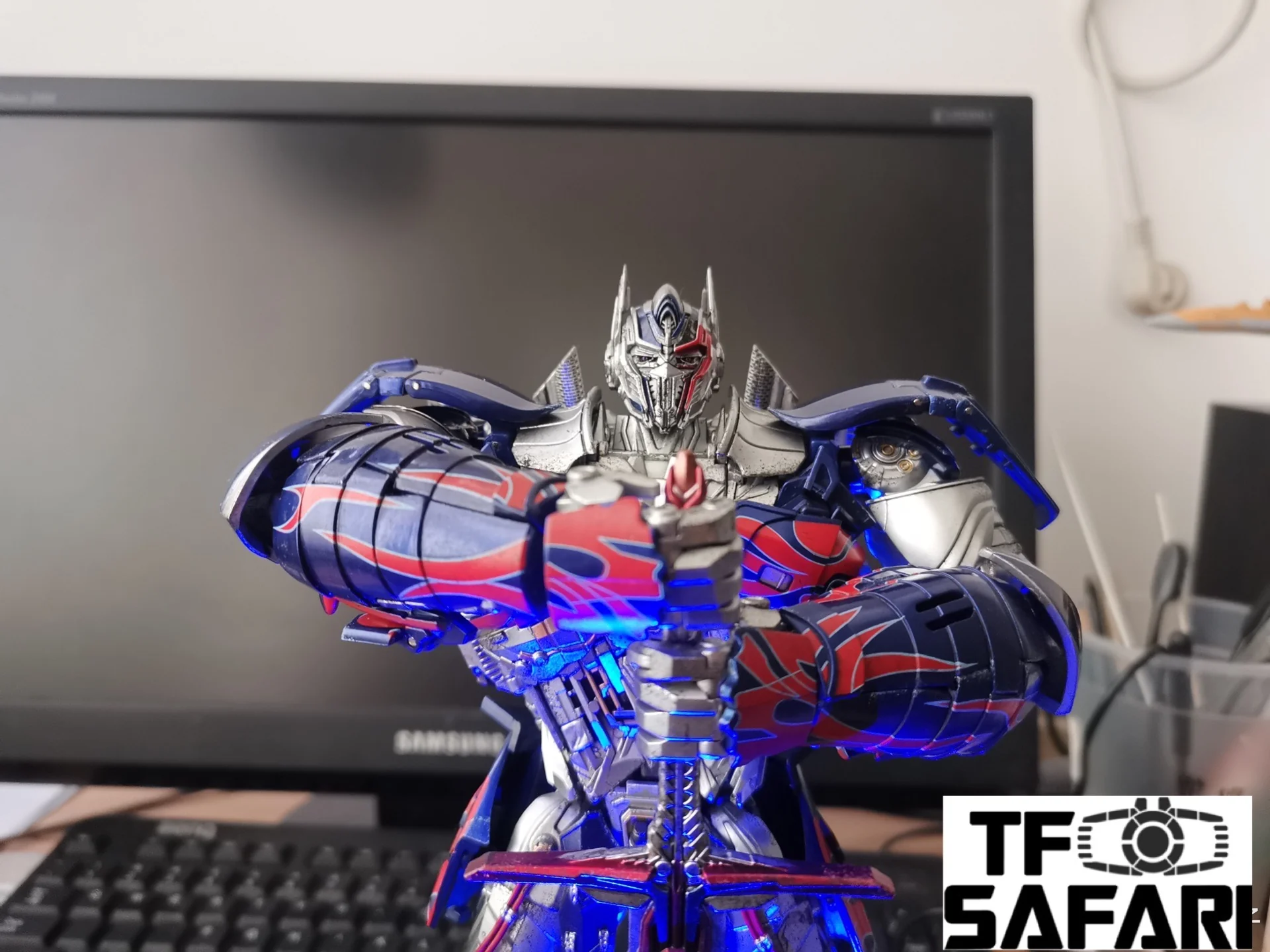 Thumbnail 4