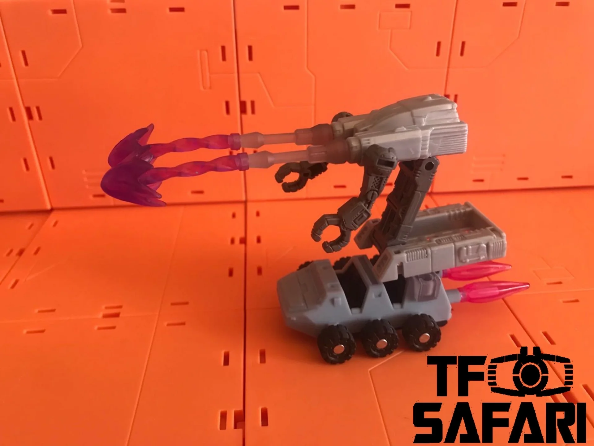 Thumbnail 8