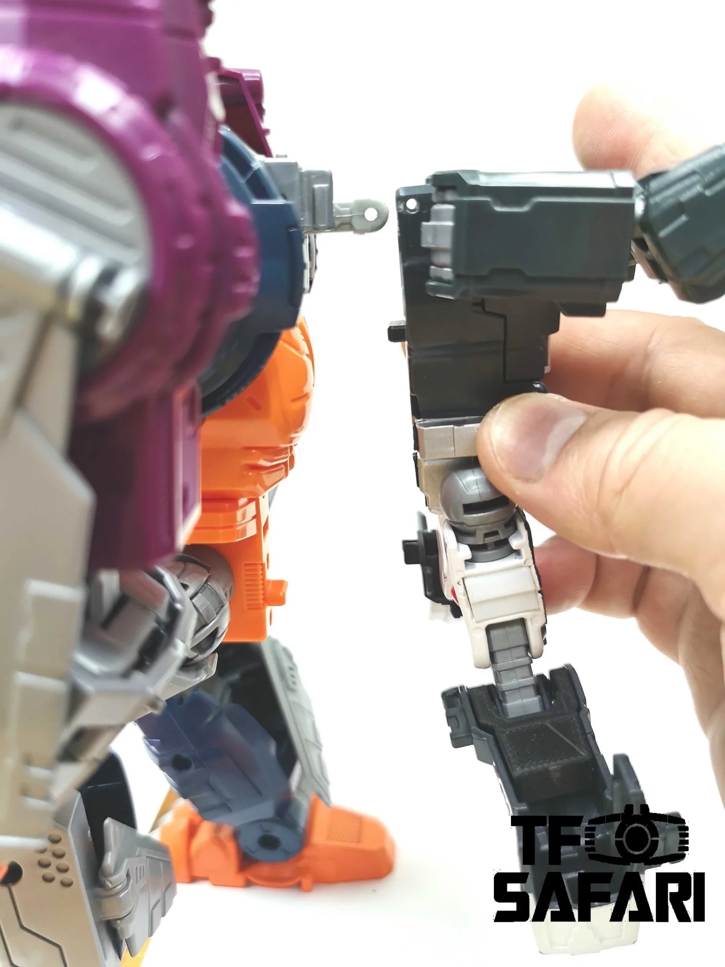 Thumbnail 11