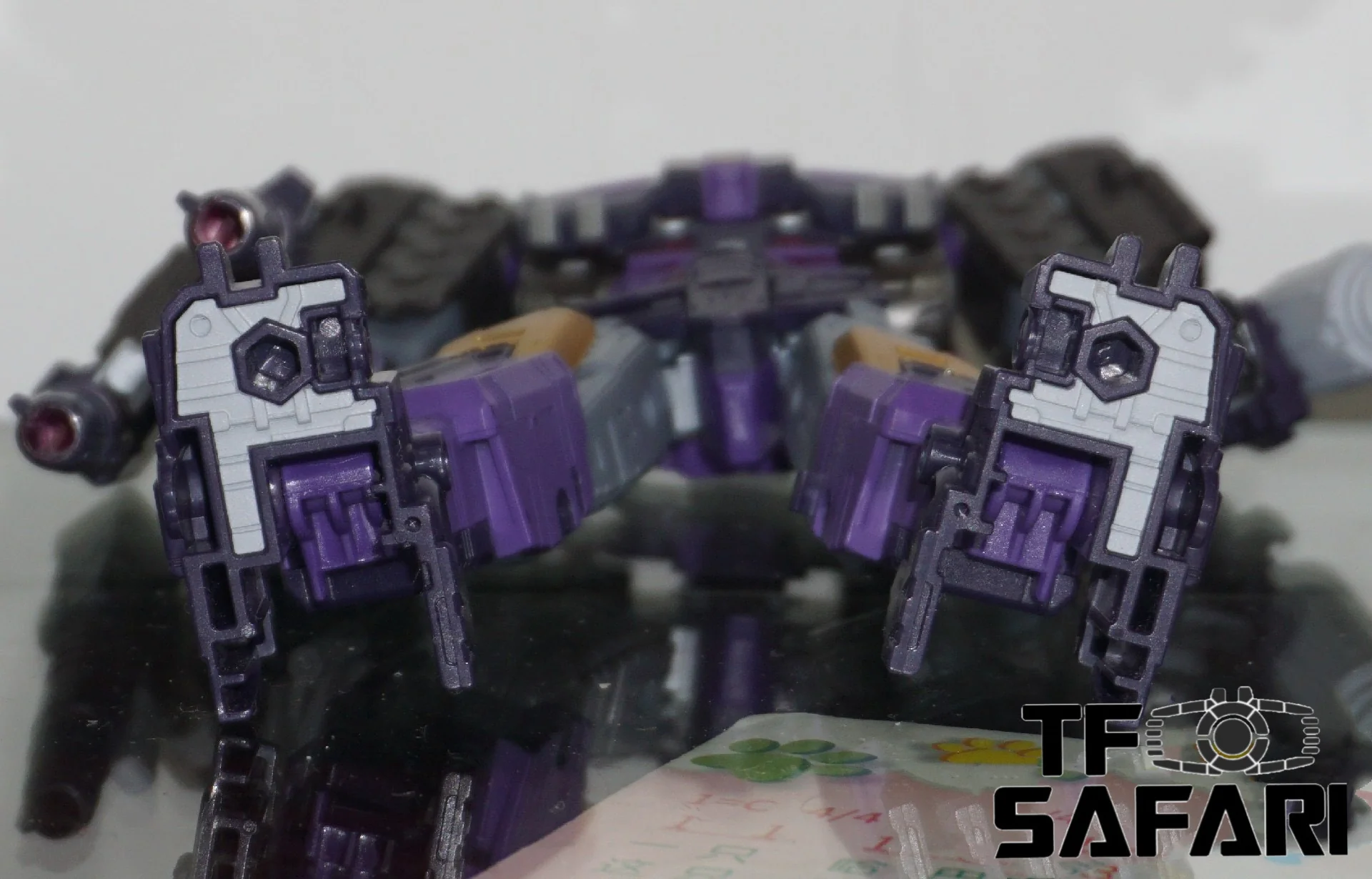 Thumbnail 11